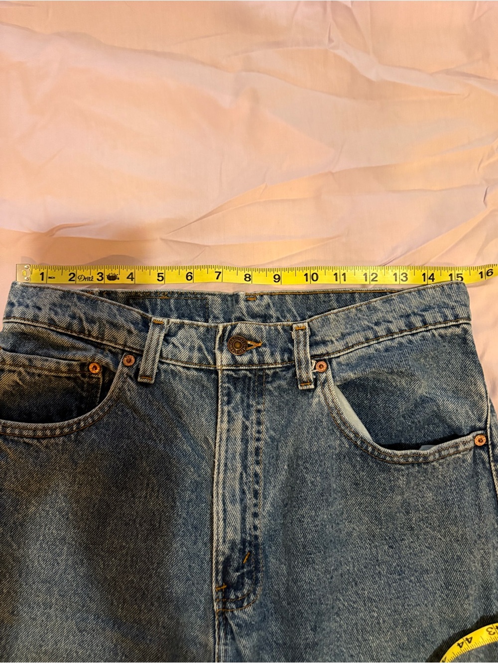 levi’s 90’s 550 denim jeans